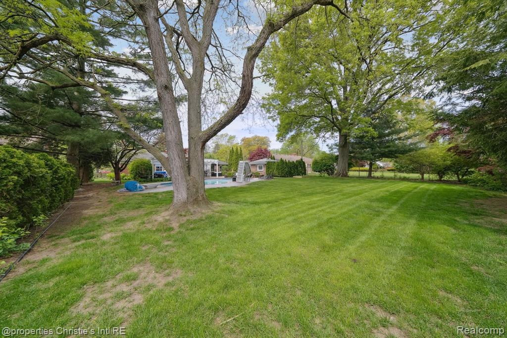 511 South Gulley Road Dearborn, MI 48124 - Photo 34 of 41