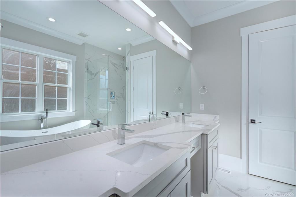 708 Beacon Knoll Lane Fort Mill, SC 29708 - Photo 16 of 31
