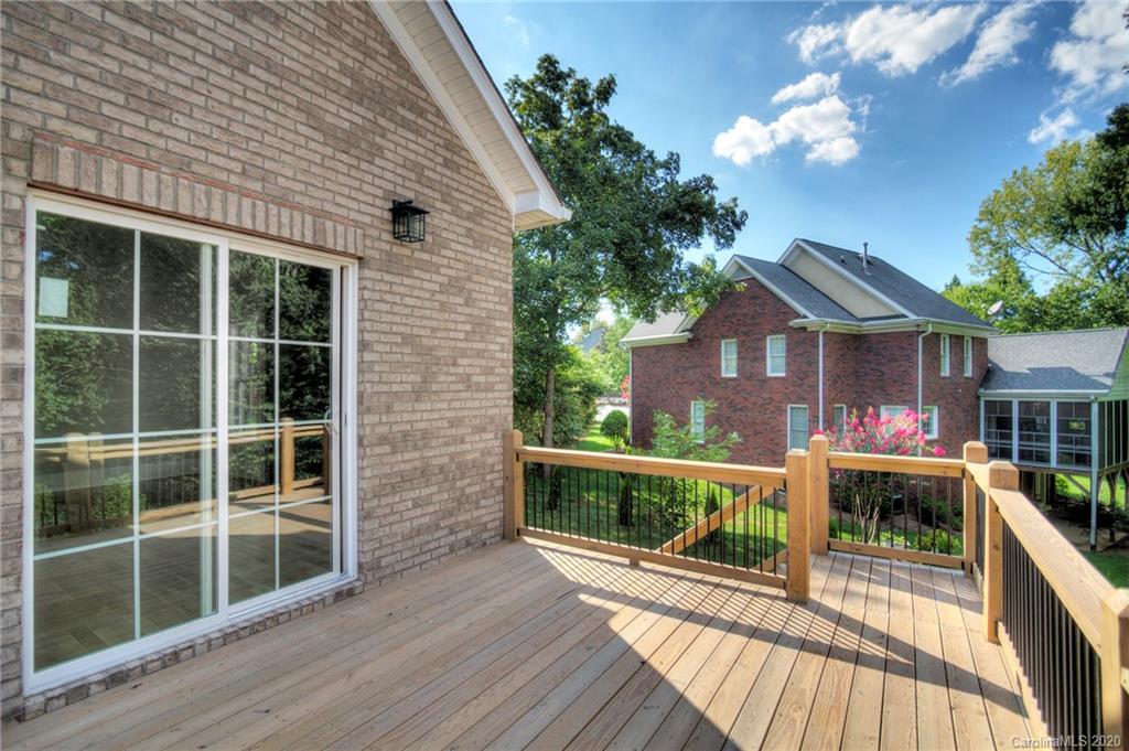 708 Beacon Knoll Lane Fort Mill, SC 29708 - Photo 27 of 31