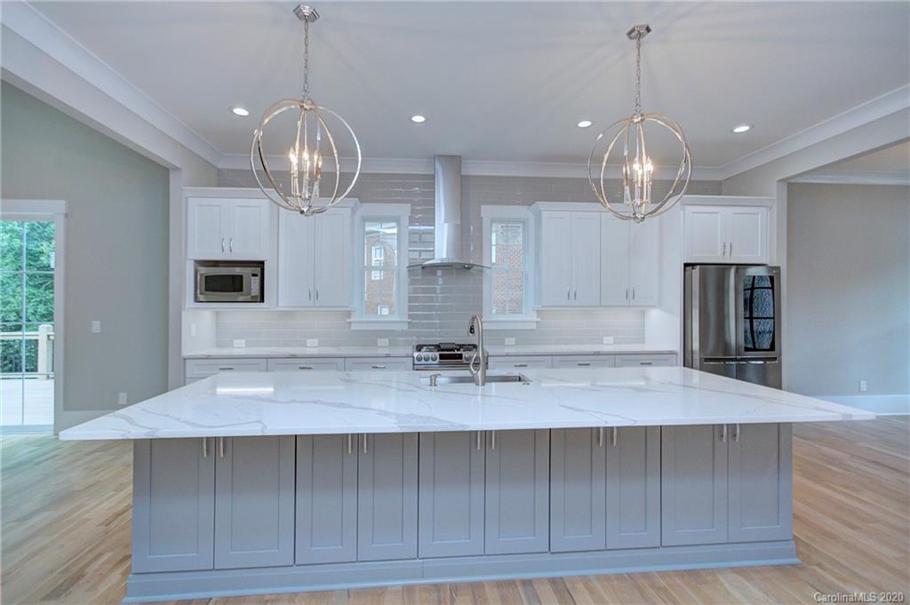 708 Beacon Knoll Lane Fort Mill, SC 29708 - Photo 5 of 31