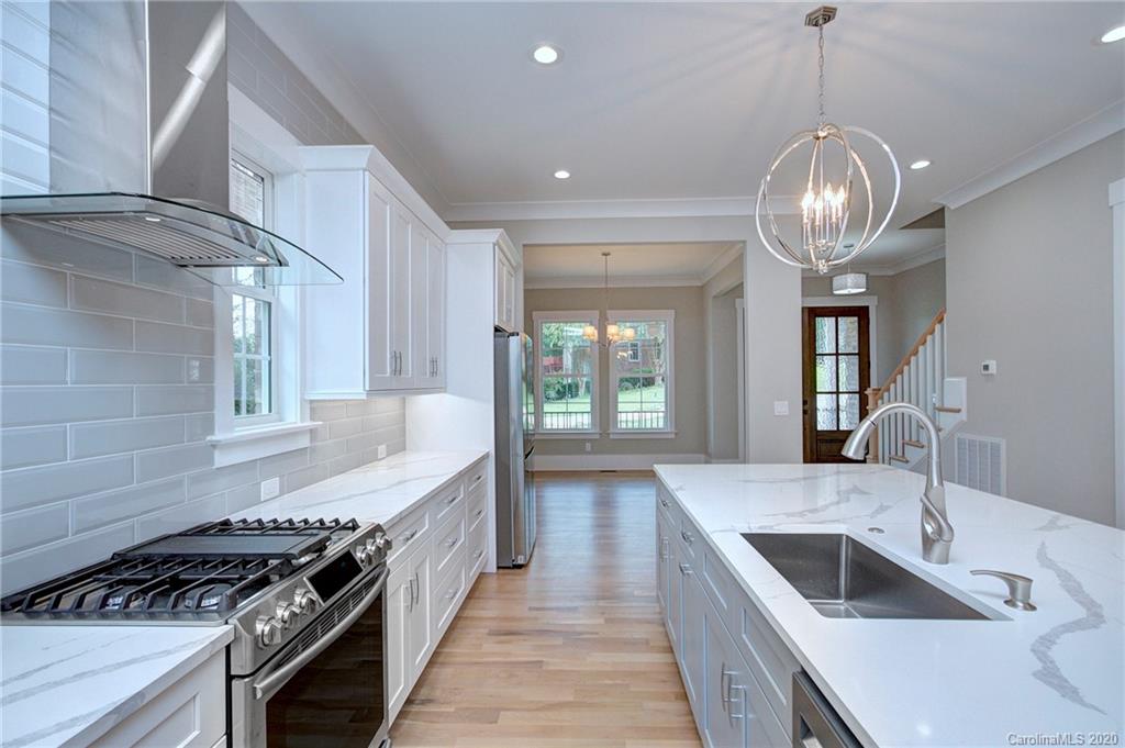 708 Beacon Knoll Lane Fort Mill, SC 29708 - Photo 6 of 31