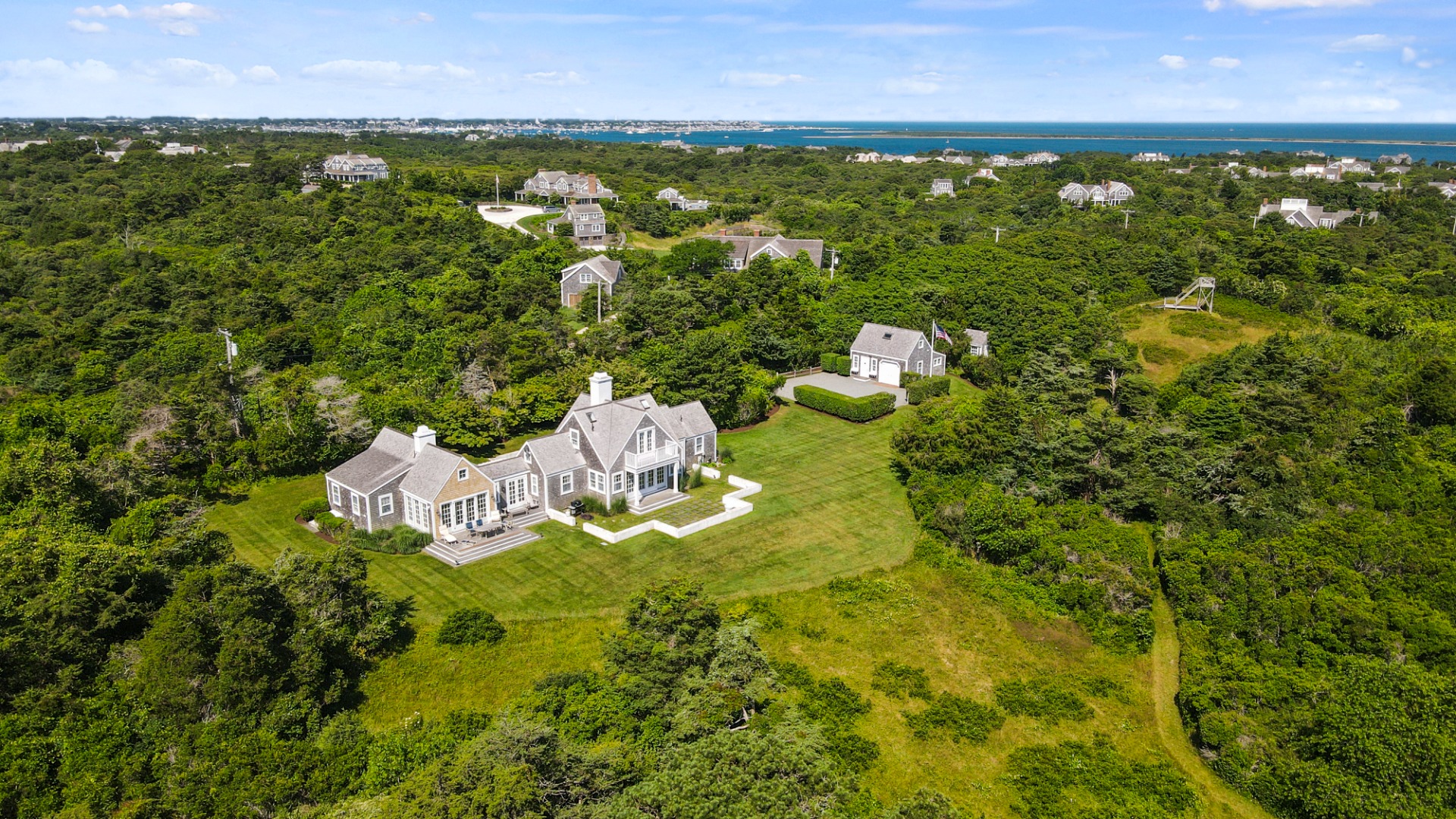 68 Shawkemo Road Nantucket, MA 02554 - Photo 1 of 46 Gallery Image 1