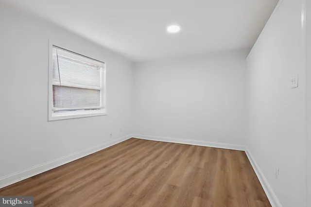 $200,000 | 3065 Patrick Henry Drive, Unit 102, Falls Church, VA 22044