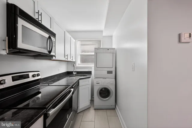 $200,000 | 3065 Patrick Henry Drive, Unit 102, Falls Church, VA 22044