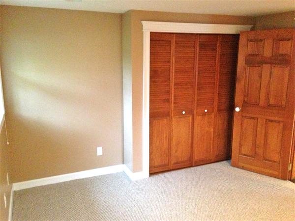 35 Dale Road Holbrook, MA 02343 - Photo 4 of 27 an empty room with windows
