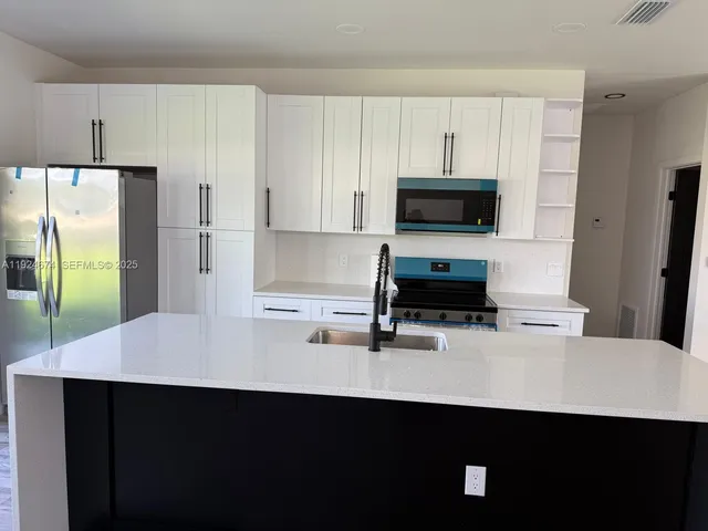 $2,300 | 710 Bedford Point Avenue, Lehigh Acres, FL 33974