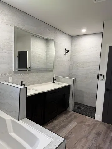 $2,300 | 710 Bedford Point Avenue, Lehigh Acres, FL 33974