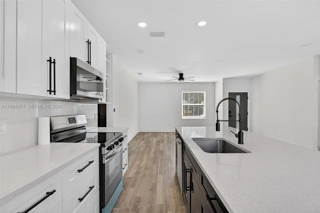 $2,100 | 710 Bedford Point Avenue, Lehigh Acres, FL 33974