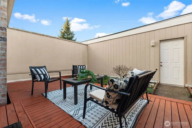 a view of a parking space in a parking space