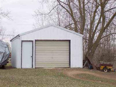 2150 Goodrich Road Fostoria, MI 48435 - Photo 6 of 9 20176380-5.JPG