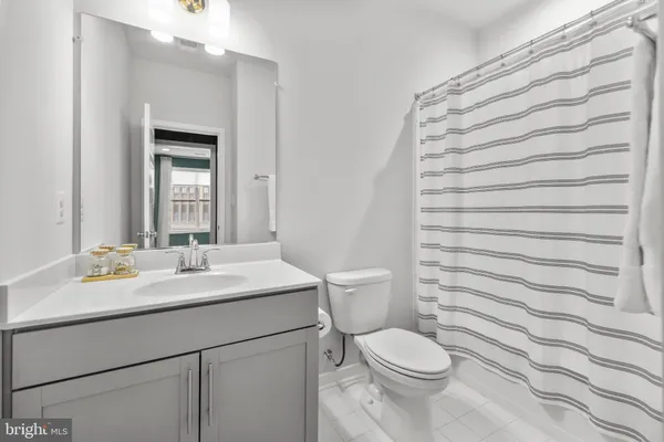 $4,500 | 42338 Nelsonville Terrace, Brambleton, VA 20148