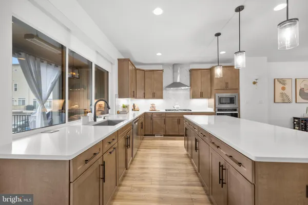 $4,500 | 42338 Nelsonville Terrace, Brambleton, VA 20148