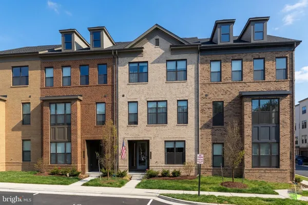 $4,500 | 42338 Nelsonville Terrace, Brambleton, VA 20148