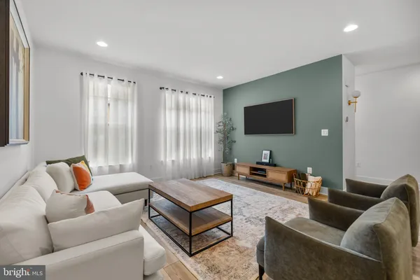 $4,500 | 42338 Nelsonville Terrace, Brambleton, VA 20148