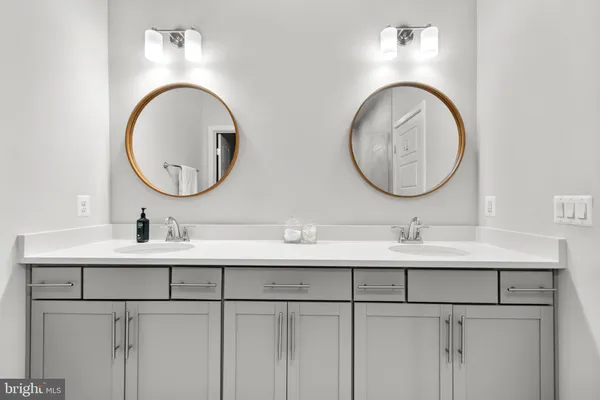 $4,500 | 42338 Nelsonville Terrace, Brambleton, VA 20148