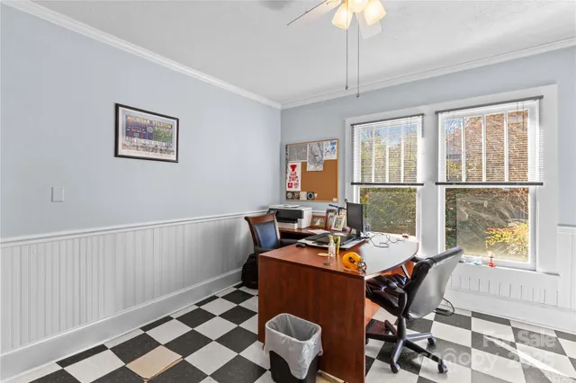 $300,000 | 1120 Davie Avenue, Statesville, NC 28677