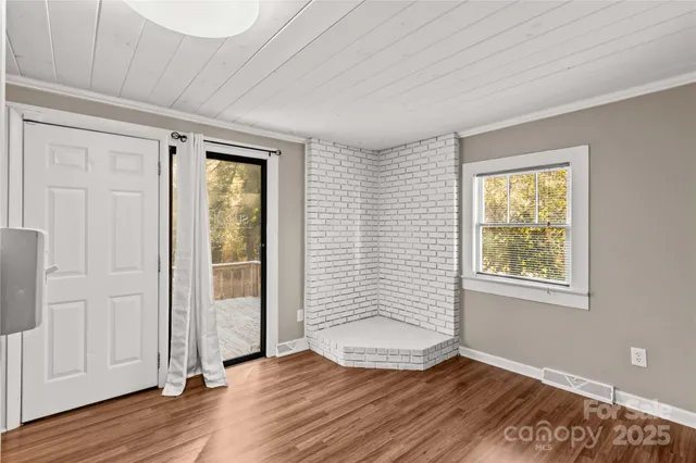 $300,000 | 1120 Davie Avenue, Statesville, NC 28677