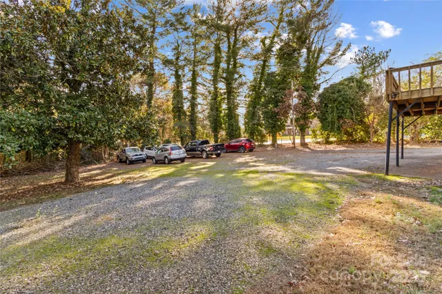 $300,000 | 1120 Davie Avenue, Statesville, NC 28677