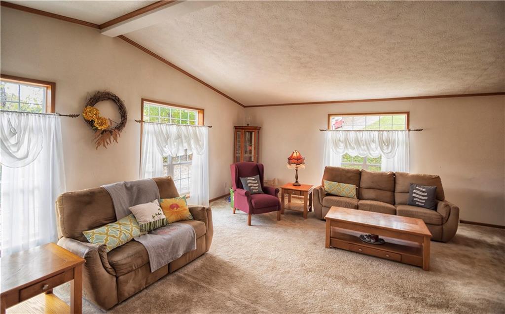 810 Harmony Road Pittsburgh, PA 15237 - Photo 4 of 16 Gallery Image 4