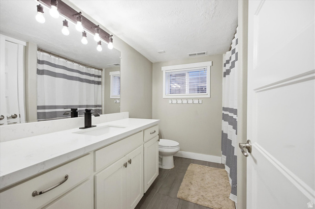11859 Preamble Road Draper, UT 84020 - Photo 13 of 30 Bathroom