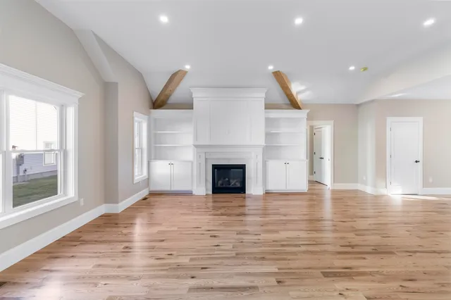 $1,389,999 | 15 Little River Road, Unit 4, Kingston, NH 03848