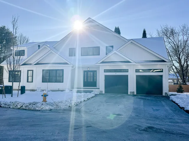 $1,389,999 | 15 Little River Road, Unit 4, Kingston, NH 03848