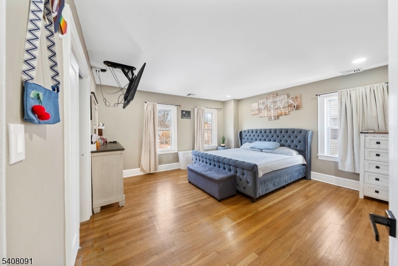 32 Barnard Place Elizabeth, NJ 07208 - Photo 11 of 35