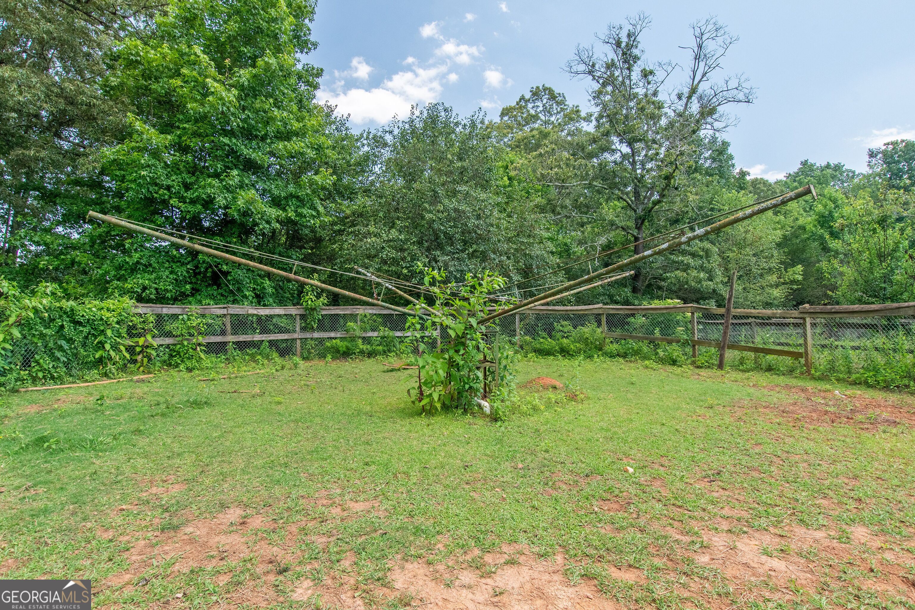 1358 West 5th Highway Roopville, GA 30170 - Photo 5 of 27 a view of a garden