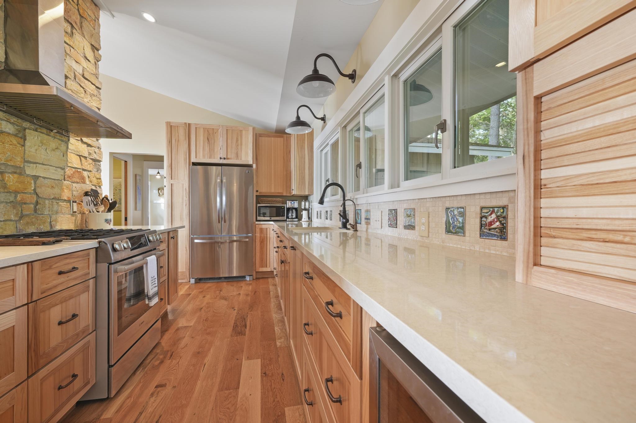 620 Lakewood Road Traverse City, MI 49685 - Photo 15 of 74