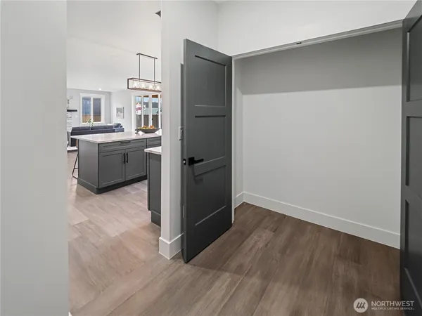 $925,000 | 123 South McNeely Street, Buckley, WA 98321