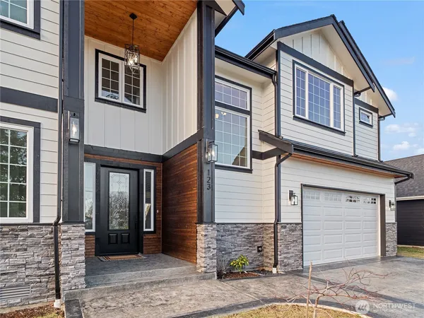 $925,000 | 123 South McNeely Street, Buckley, WA 98321