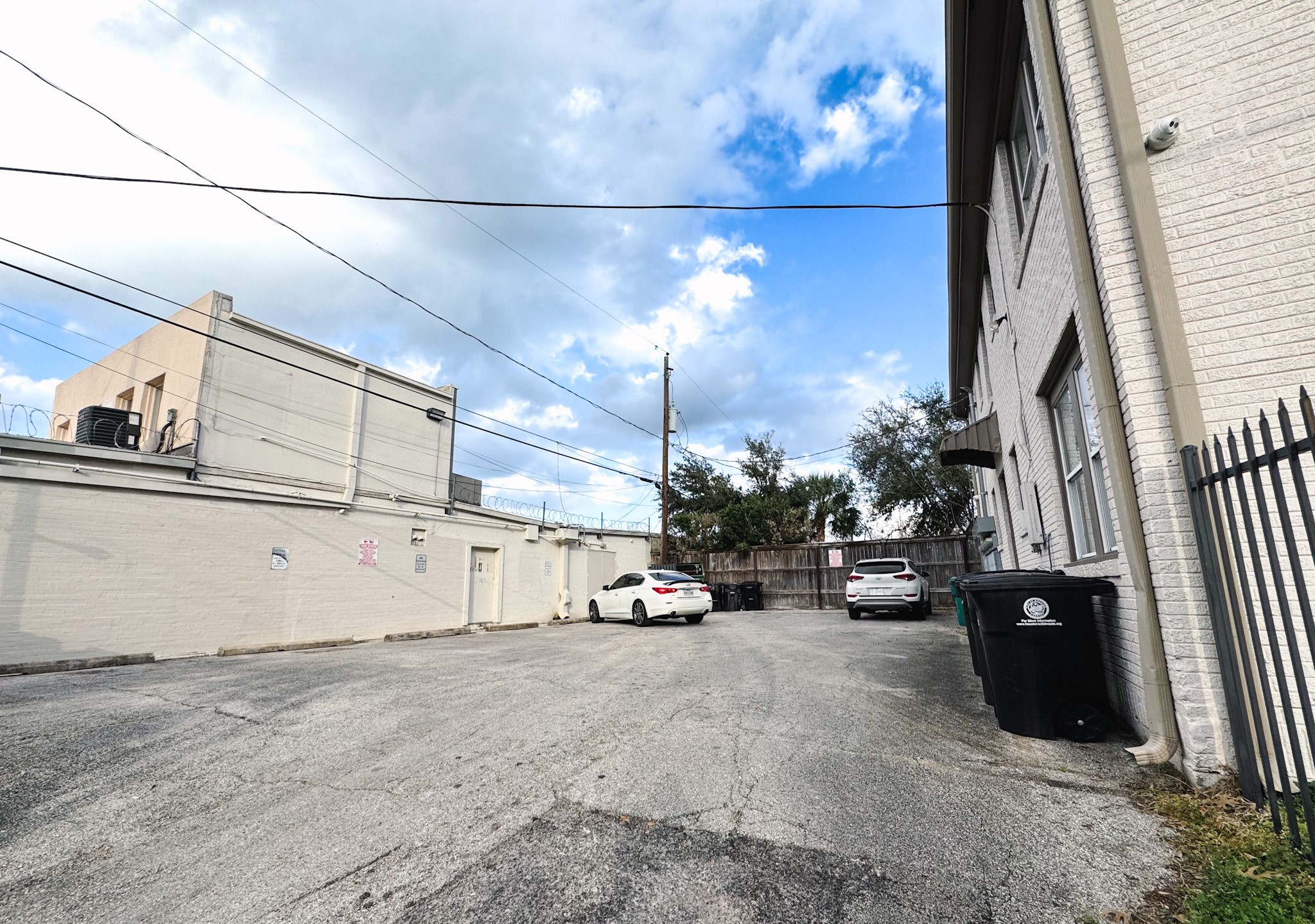 1660 Hawthorne Street Houston, TX 77006 - Photo 4 of 12