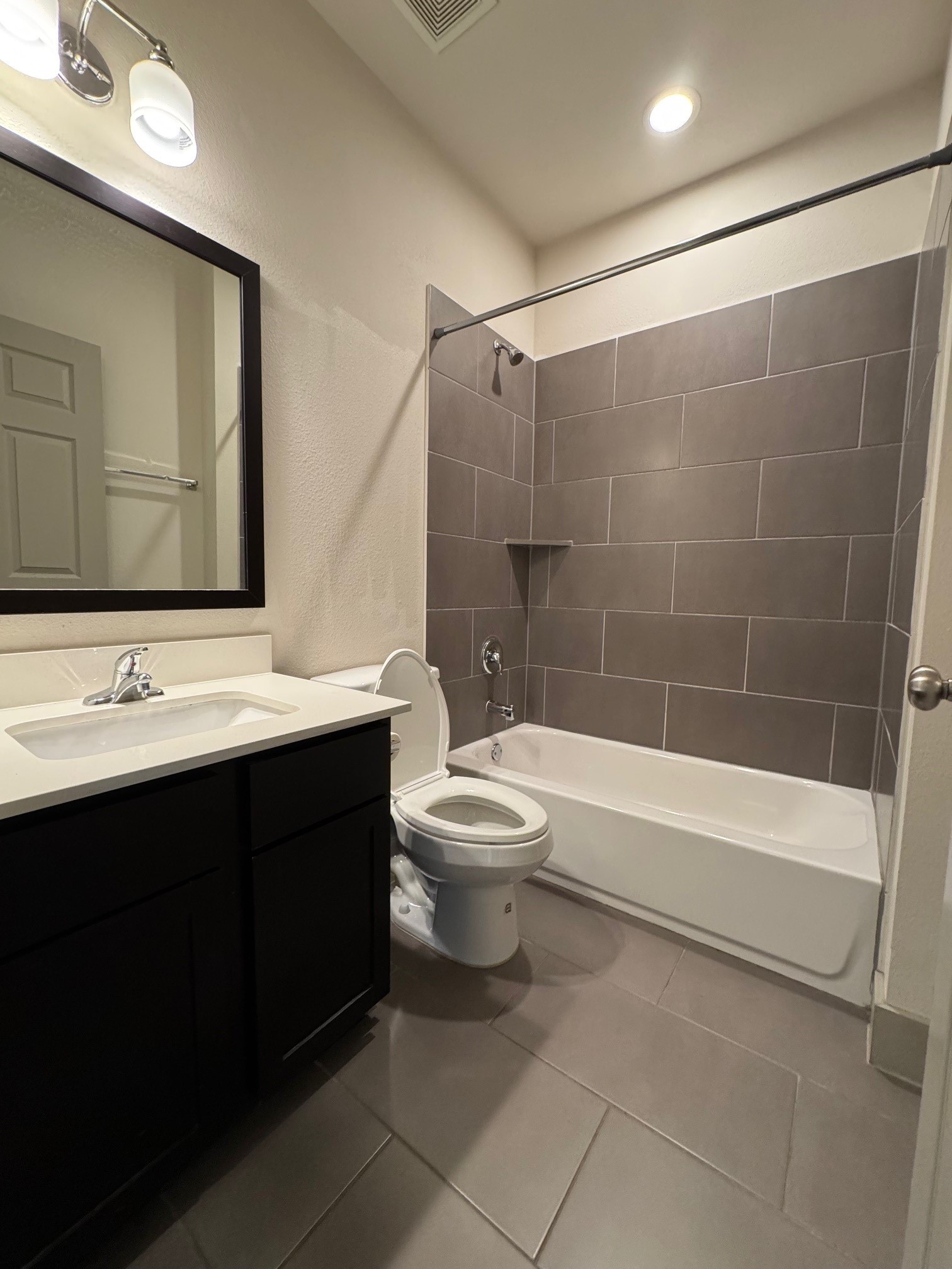 1660 Hawthorne Street Houston, TX 77006 - Photo 8 of 12