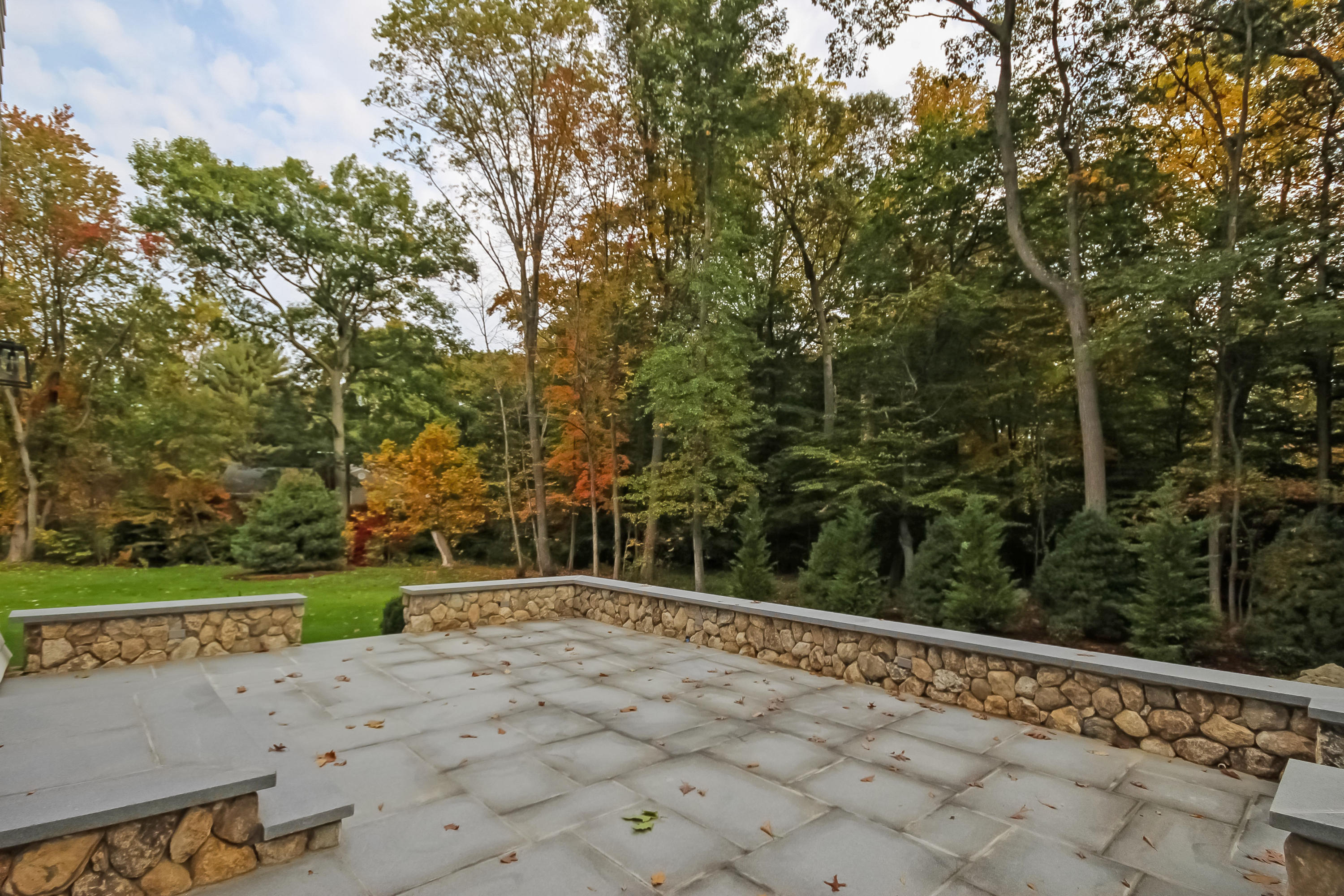 35 Old Parish Road Darien, CT 06820 - Photo 61 of 74 a view of an outdoor space