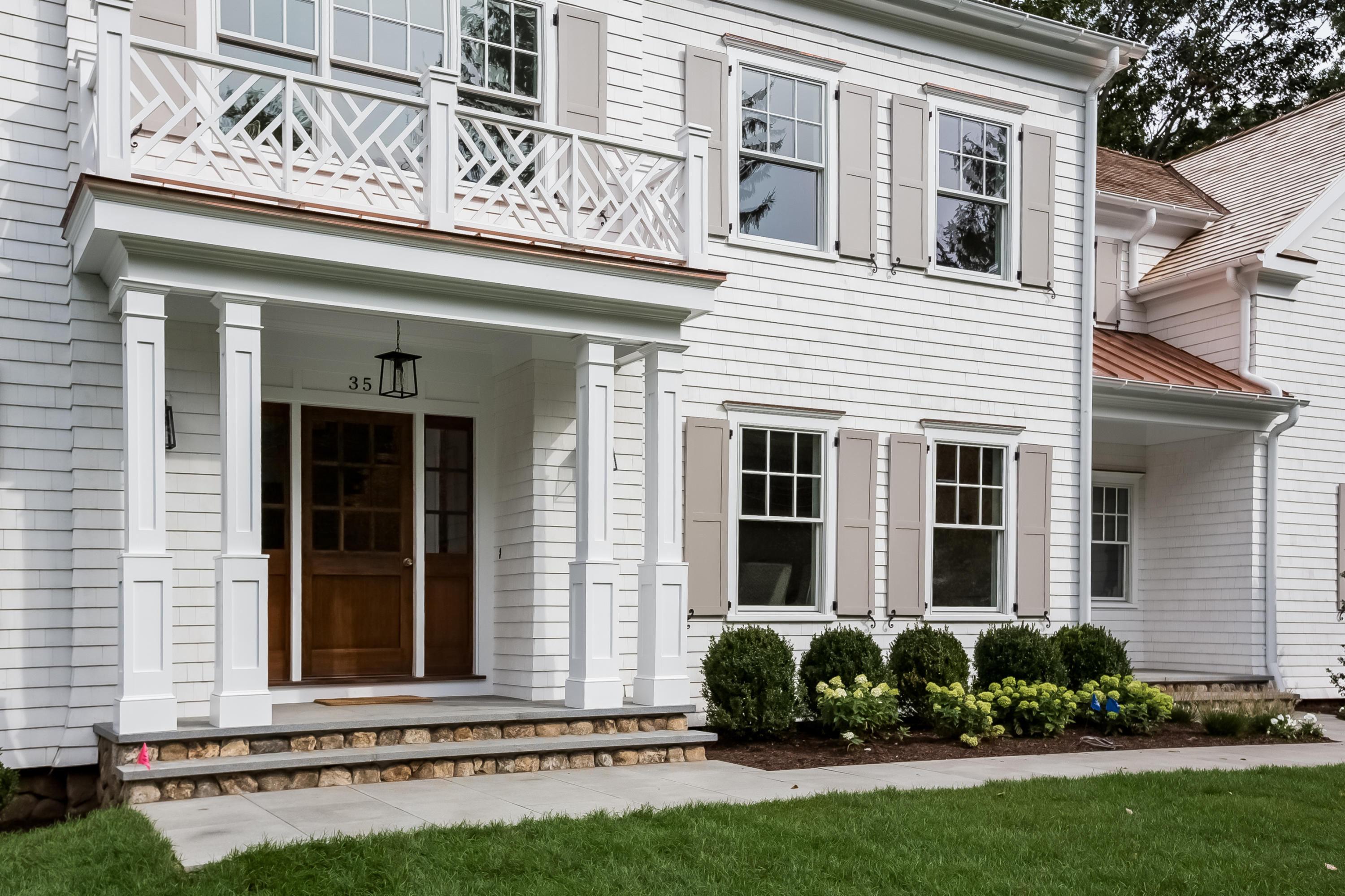 35 Old Parish Road Darien, CT 06820 - Photo 70 of 74 front view of a house