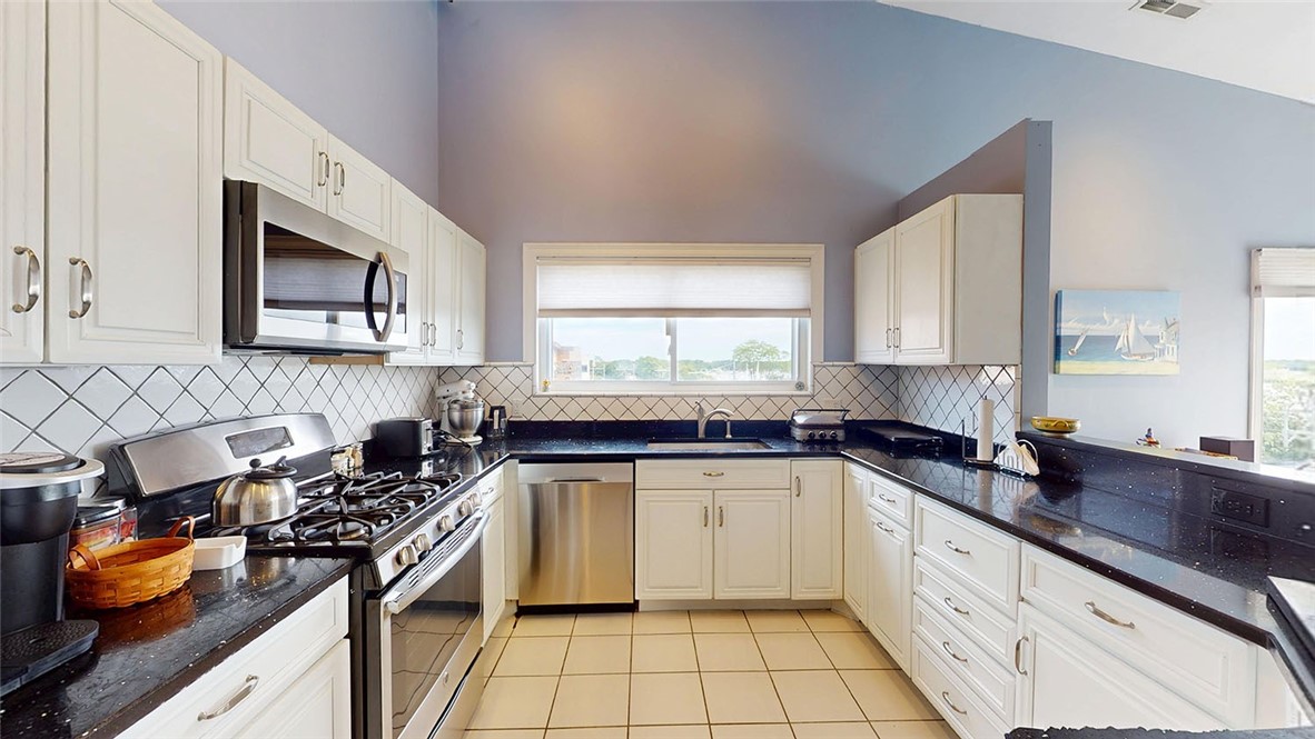 4090 Post Road, Unit B Warwick, RI 02886 - Photo 5 of 21