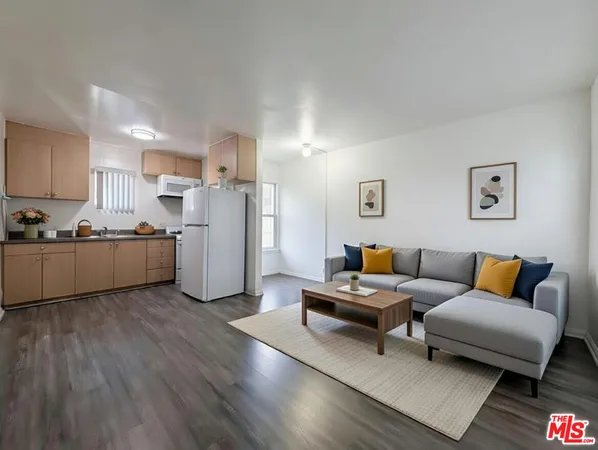 $1,850 | 1211 West 28th Street, Unit 10, Los Angeles, CA 90007