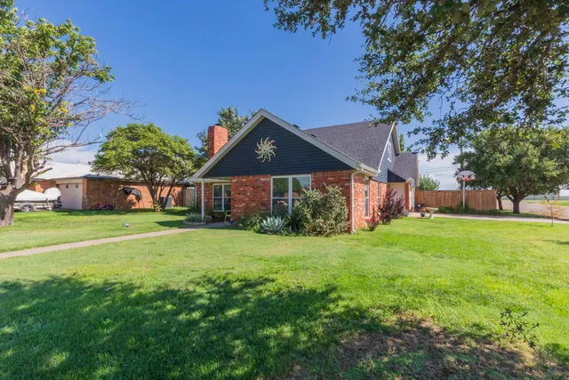 $229,900 | 607 South Gardenia Street, White Deer, TX 79097