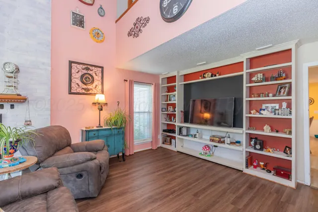 $229,900 | 607 South Gardenia Street, White Deer, TX 79097