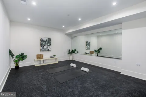 $2,500,000 | 6301 Phyllis Lane, Bethesda, MD 20817