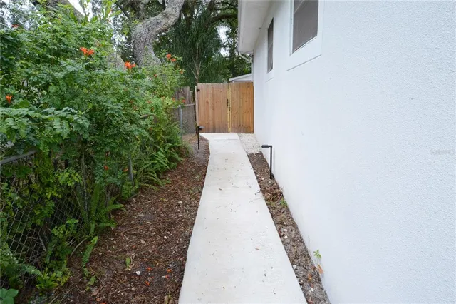$1,150 | 10934 N Boulevard, Tampa, FL 33612