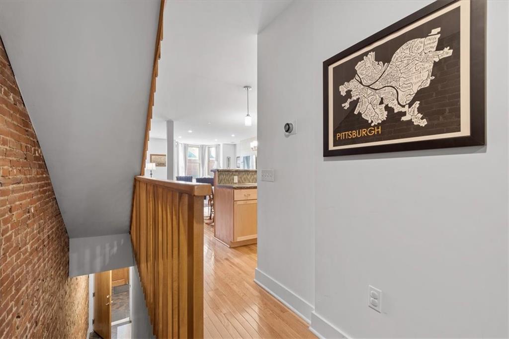 5813 Rippey Street, Unit B Pittsburgh, PA 15206 - Photo 5 of 39 Gallery Image 5