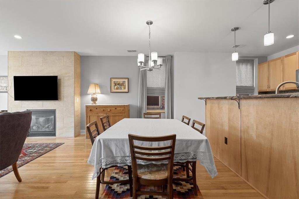 5813 Rippey Street, Unit B Pittsburgh, PA 15206 - Photo 10 of 39 Gallery Image 10