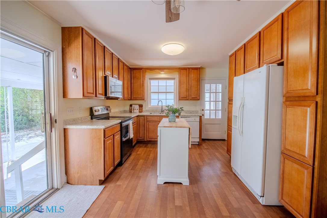 2667 White Chapel Road Lancaster, VA 22503 - Photo 6 of 49 Gallery Image 6