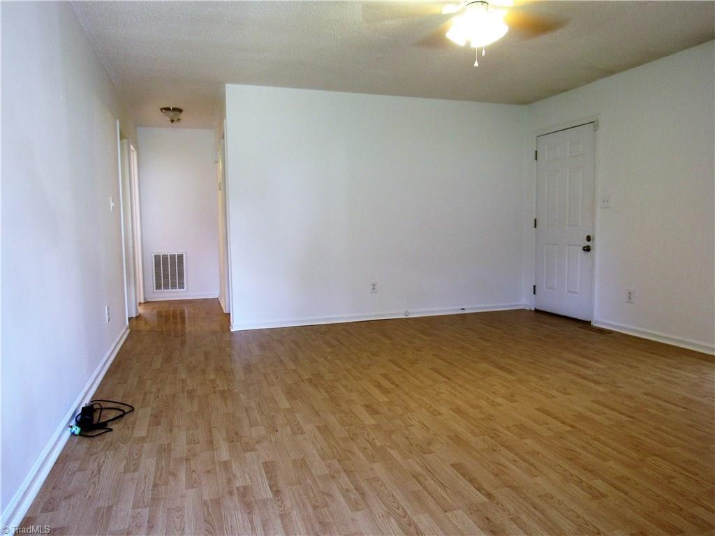 177 Hillcrest Road Linwood, NC 27299 - Photo 3 of 10 177 Hillcrest Rd Linwood, NC Living Room