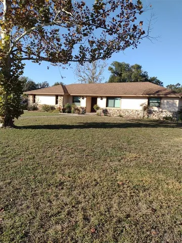 $1,950 | 35025 Raintree Drive, Fruitland Park, FL 34731