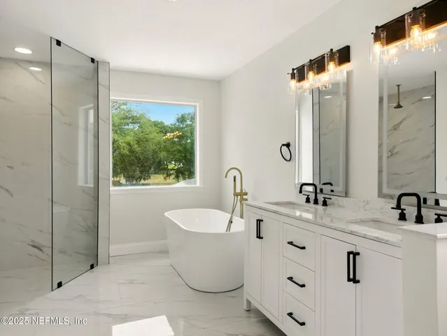 $599,900 | 6615 Camelot Court, Keystone Heights, FL 32656