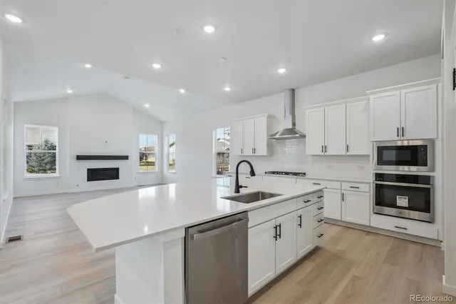 $979,950 | 3801 Emerald Shore Circle, Loveland, CO 80538