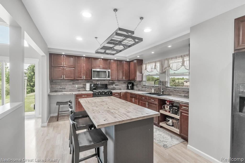 5516 Atlas Road Grand Blanc, MI 48439 - Photo 11 of 37