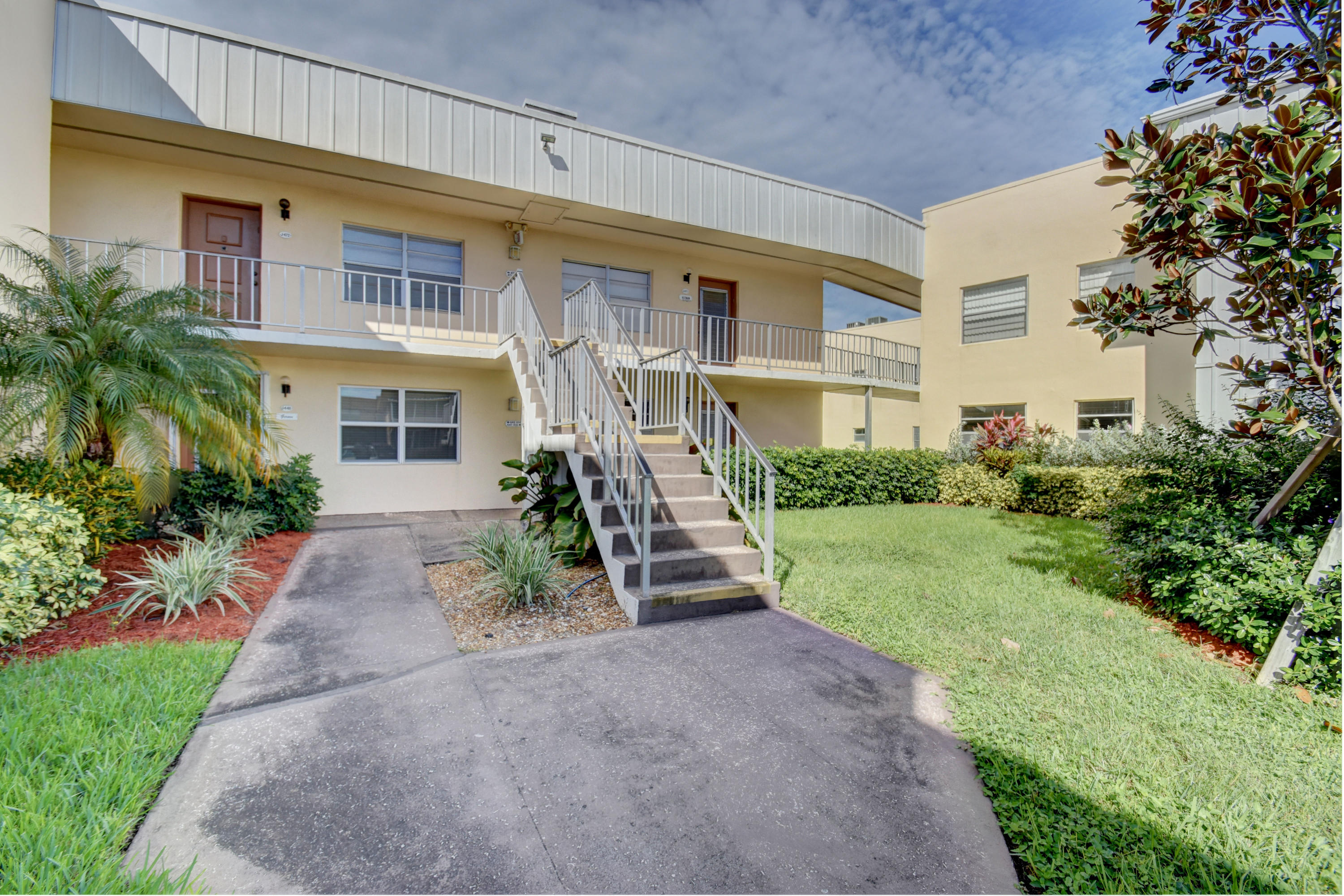 471 Flanders I Delray Beach, FL 33484 - Photo 17 of 21 upstairs unit